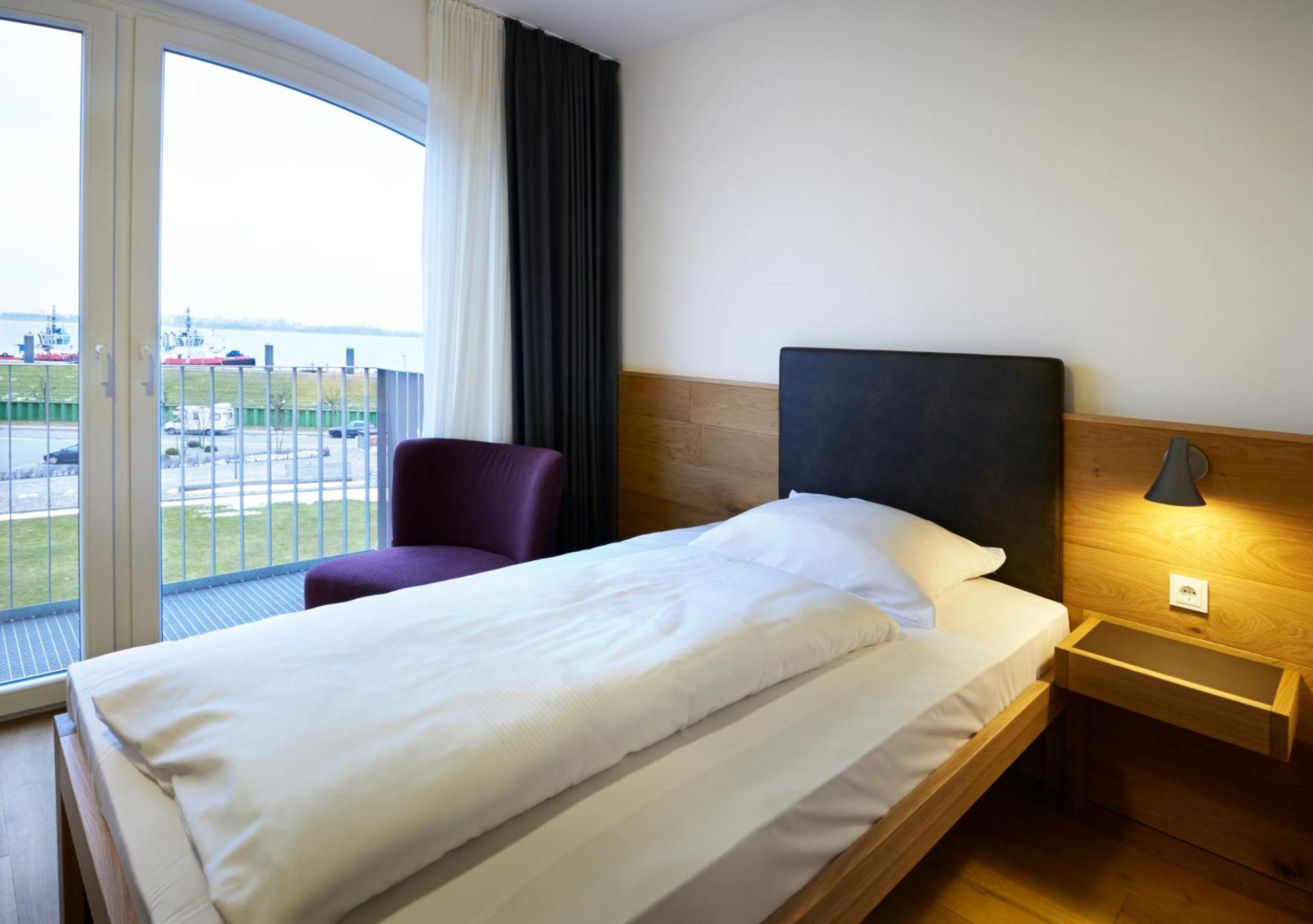Im-Jaich Hotel Bremerhaven Exterior photo